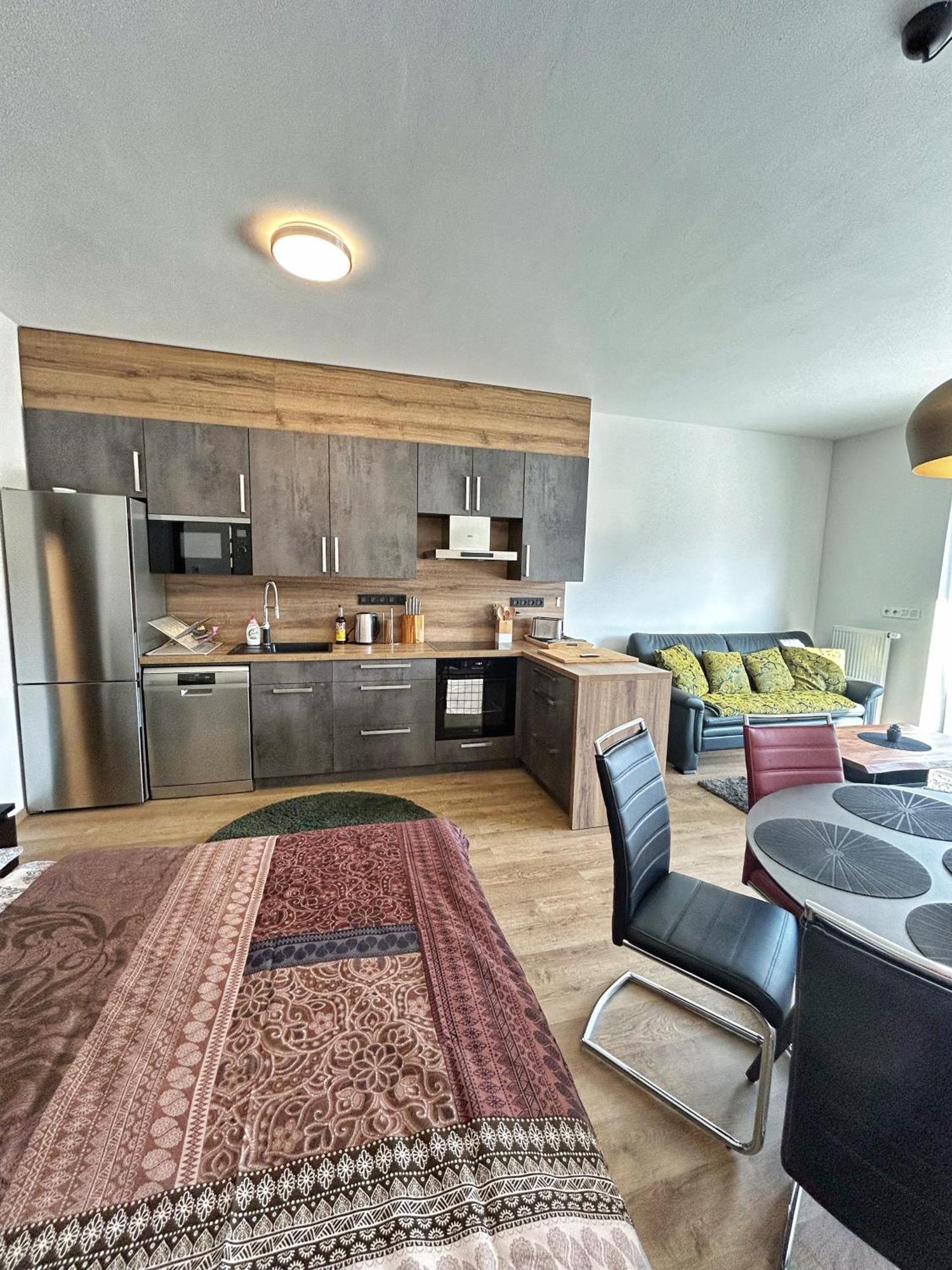 Apartman A3 Kasperky Slunny Moderni Apartman Na Horach Kasperske Hory Dış mekan fotoğraf